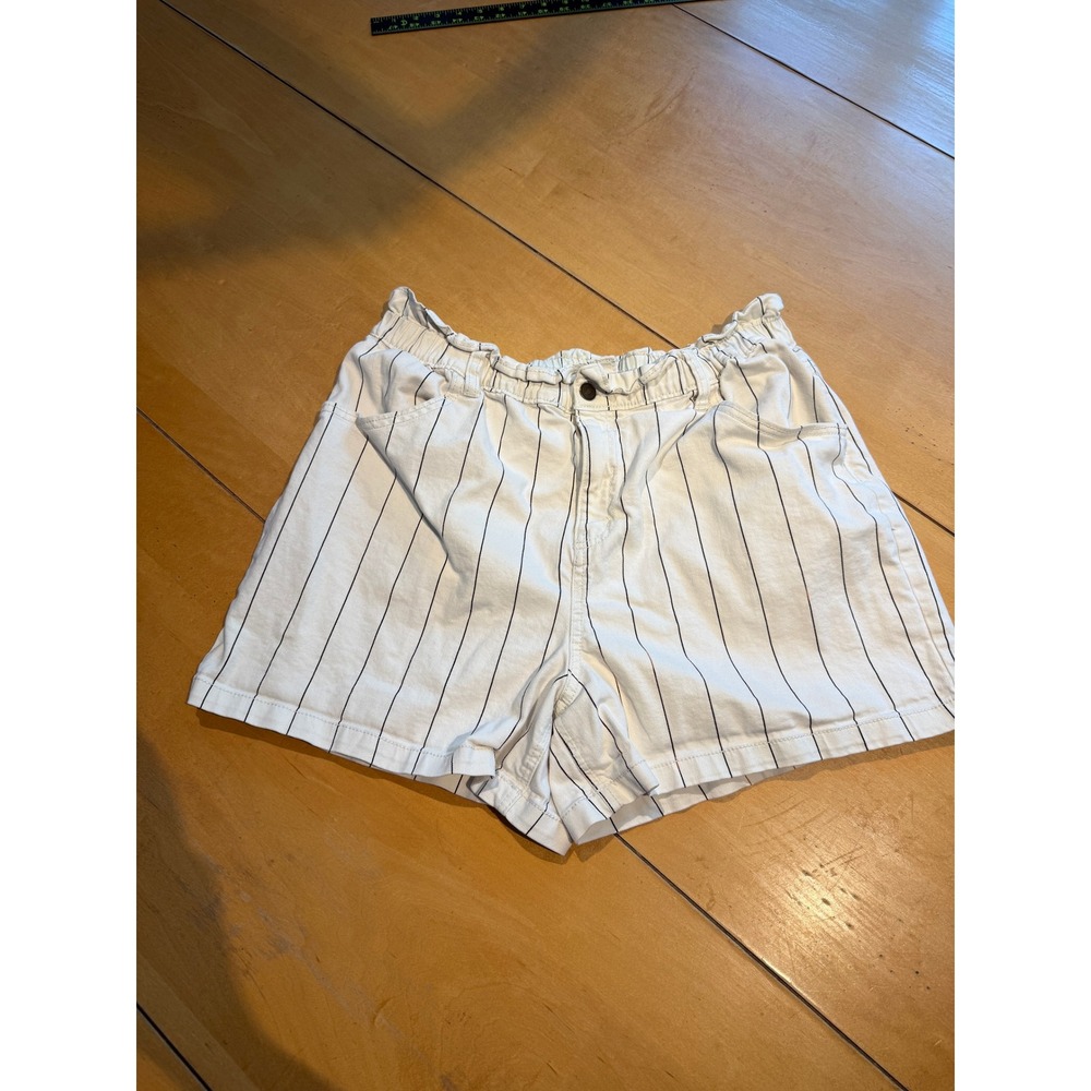 White Pinstripe High Waisted Paperbag Shorts with Elastic Waist and Pockets